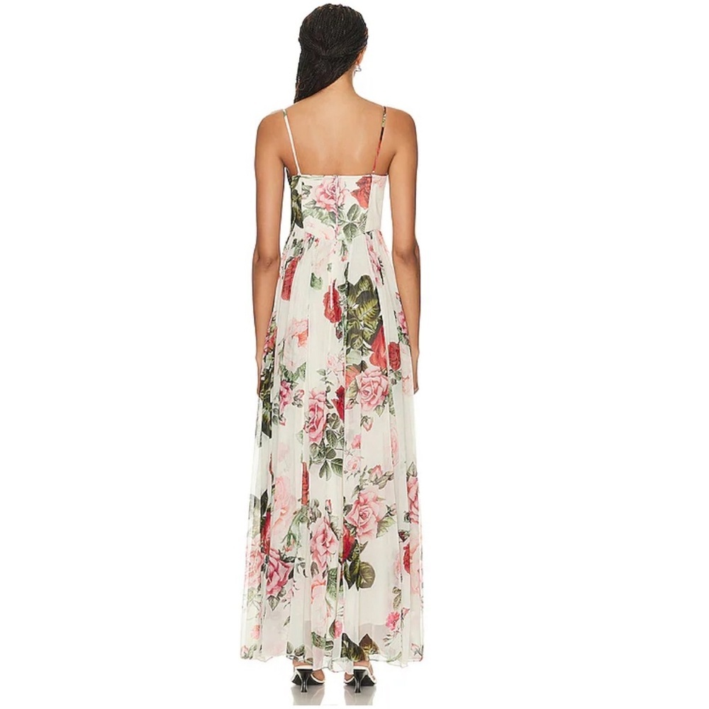 Hemant & Nandita Naaz Dress. - Picture 3 of 14